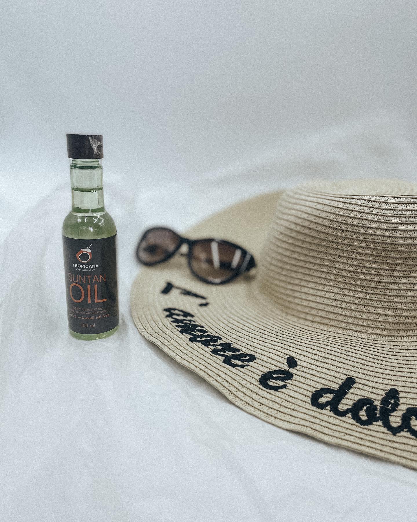 Натуральное кокосовое Тайское масло для загара Tropicana Suntan Oil купить в Москве и Московской области.